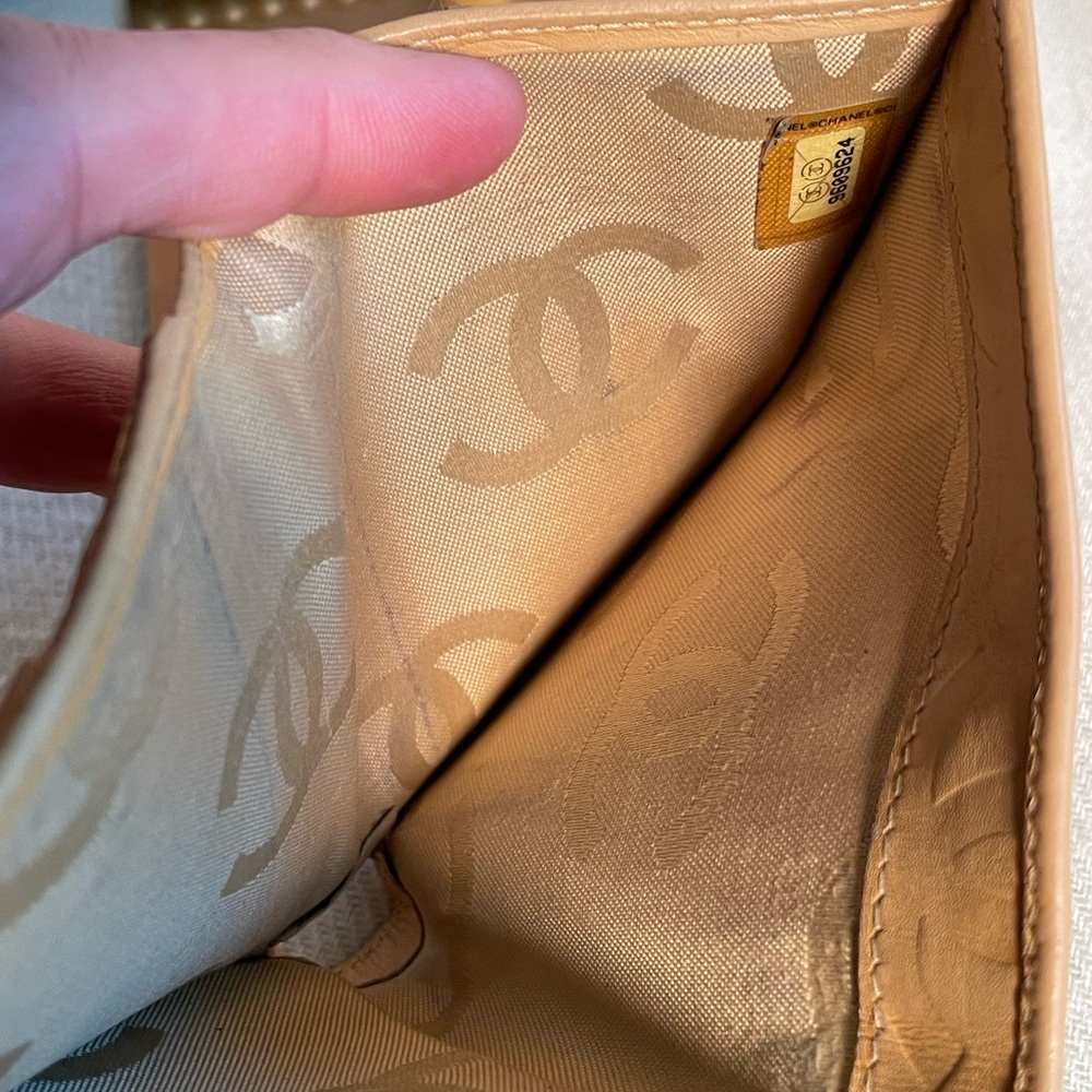 *SOLD* CHANEL CAMBON KISSLOCK WALLET WITH COA - Picture 5 of 13